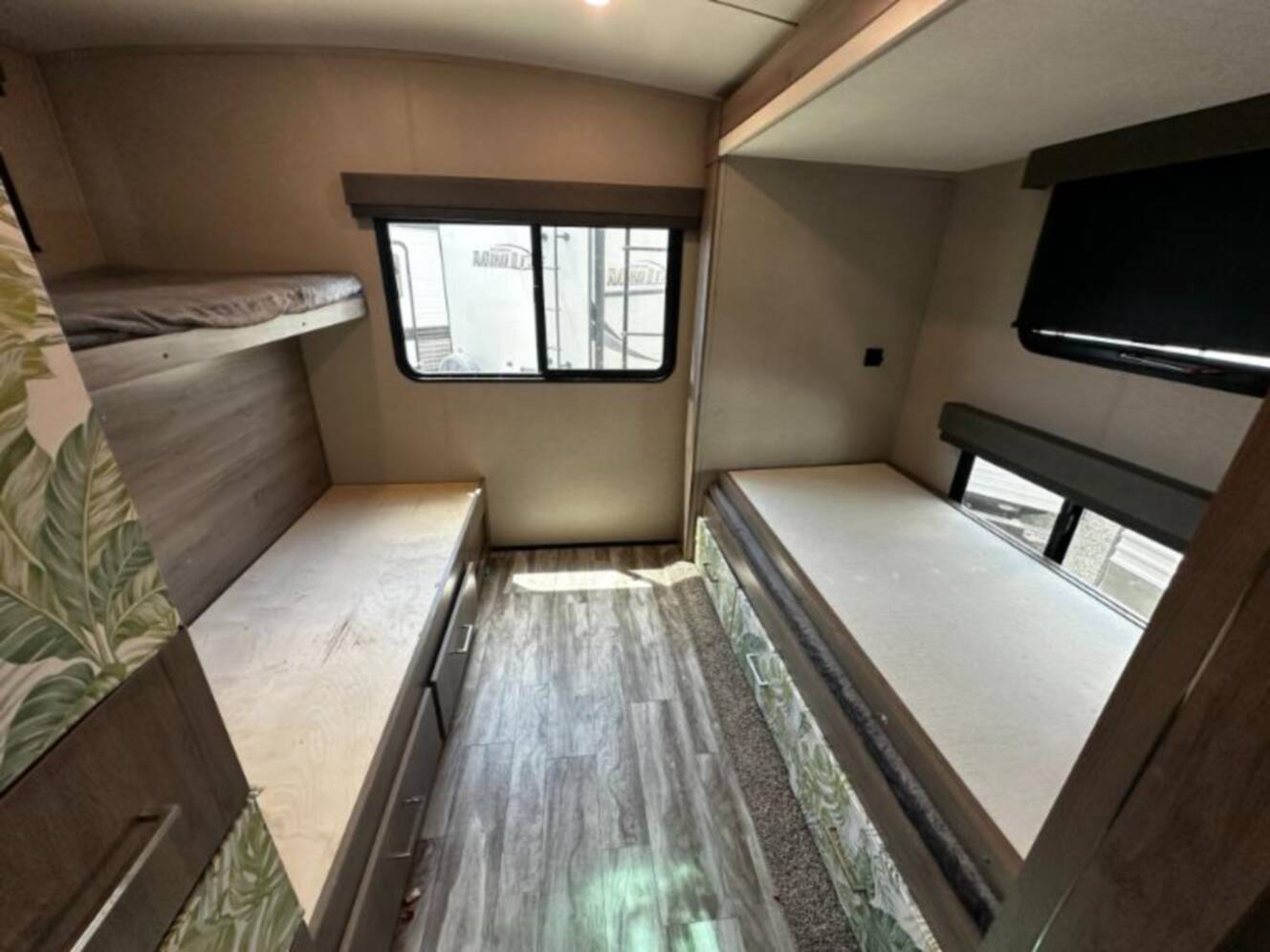 A photo of this 2022 Grand Design Imagine 3250BH