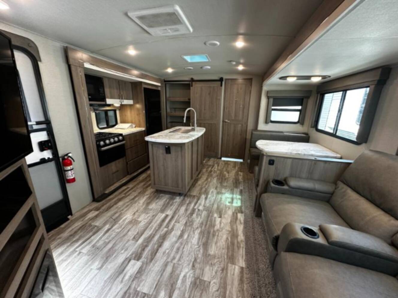 A photo of this 2022 Grand Design Imagine 3250BH