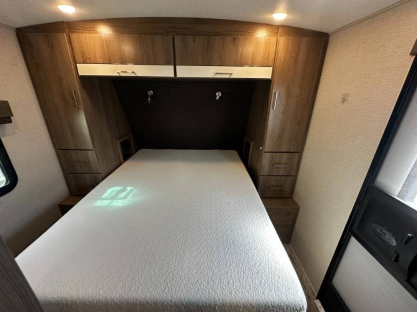 A photo of this 2022 Grand Design Imagine 3250BH