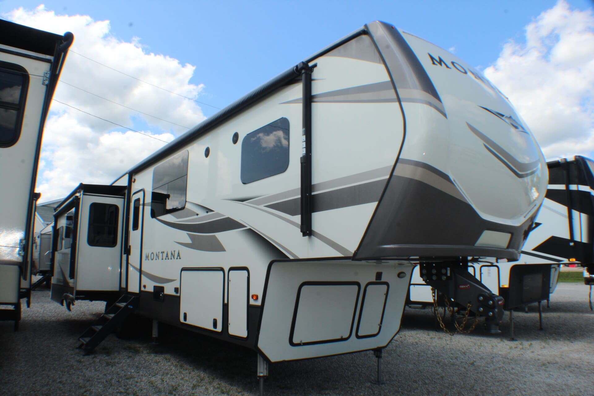 2020 Keystone Montana 3813MS in clyde OH