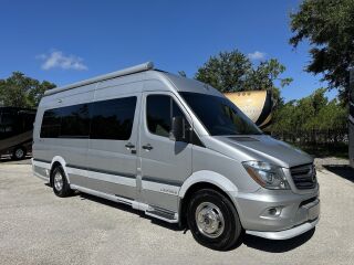 2017 AIRSTREAM INTERSTATE GRAND TOUR EXT