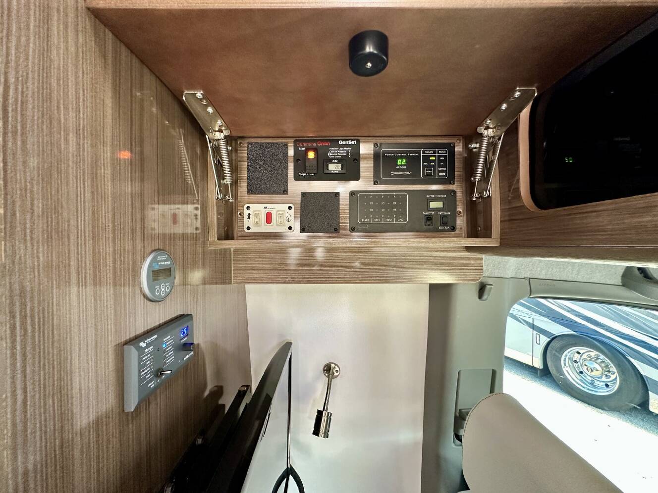 A photo of this 2017 Airstream Interstate Grand Tour EXT