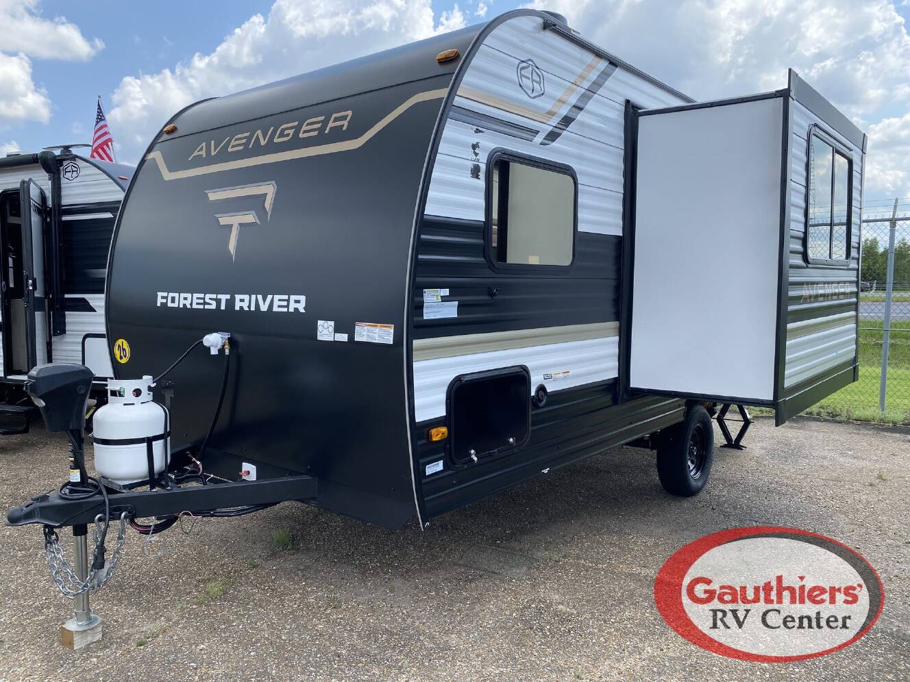 A photo of this 2026 Prime Time AVENGER LT 17FQS