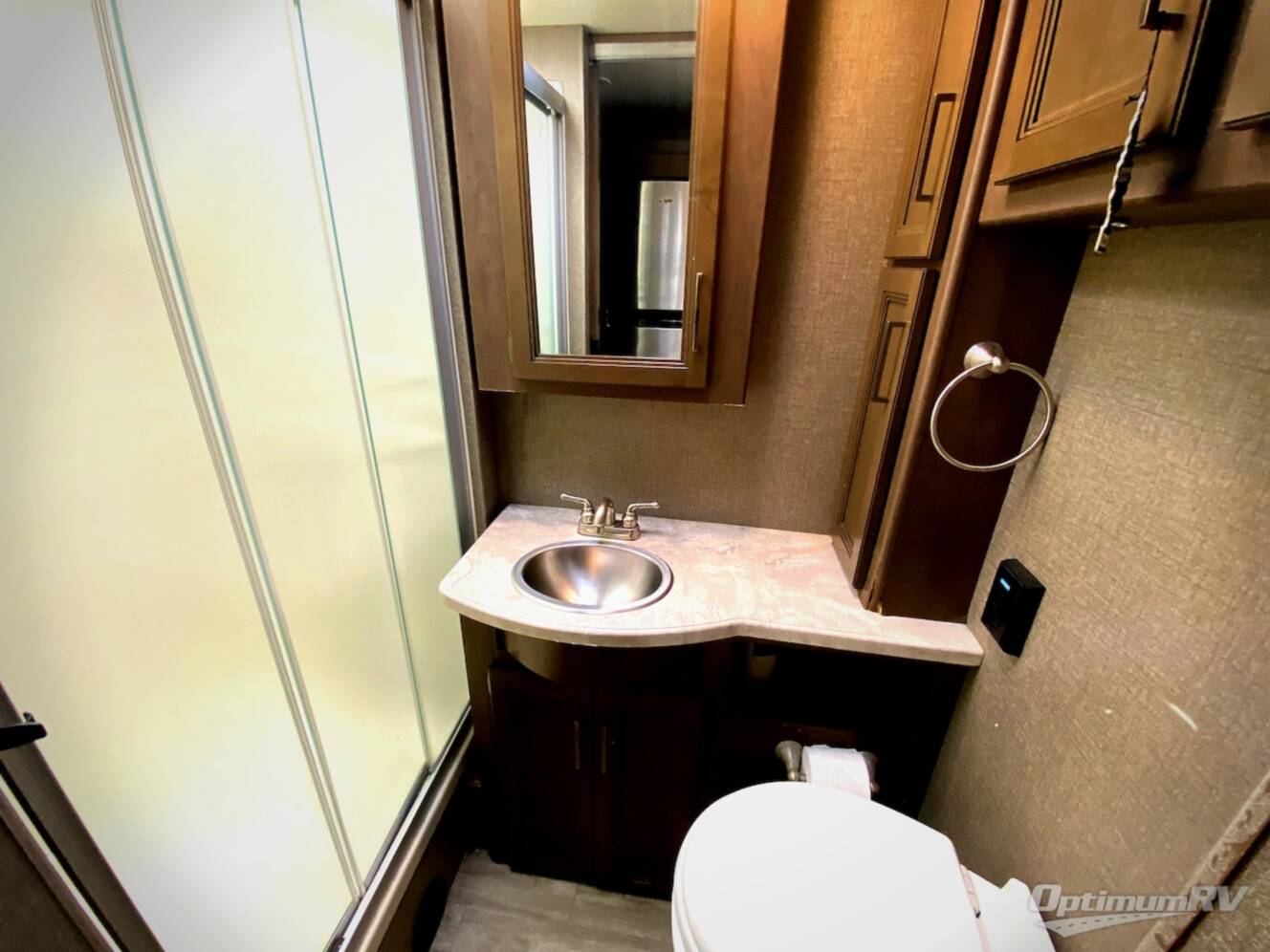 A photo of this 2021 Thor Hurricane 34R