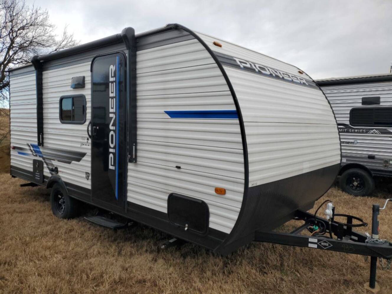 A photo of this 2025 Heartland PIONEER 17BH