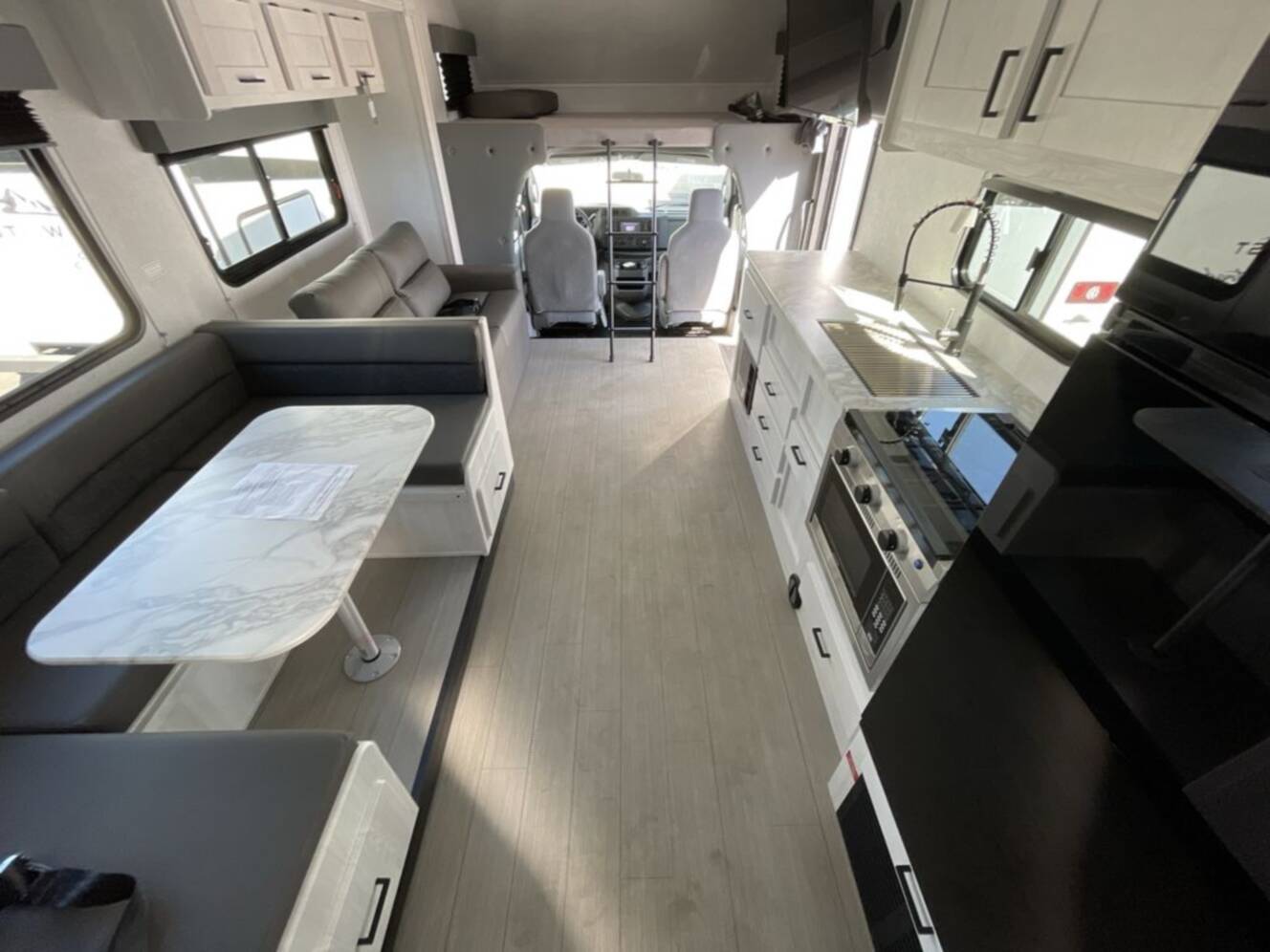 A photo of this 2027 East To West Entrada 2950OK