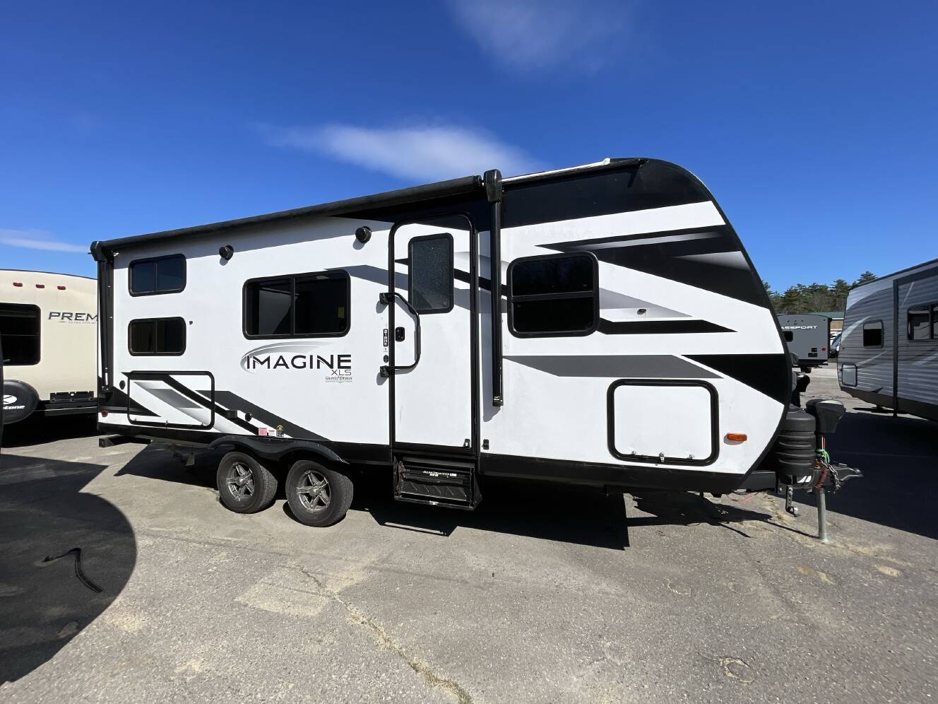 A photo of this 2023 Grand Design IMAGINE XLS 21BHE