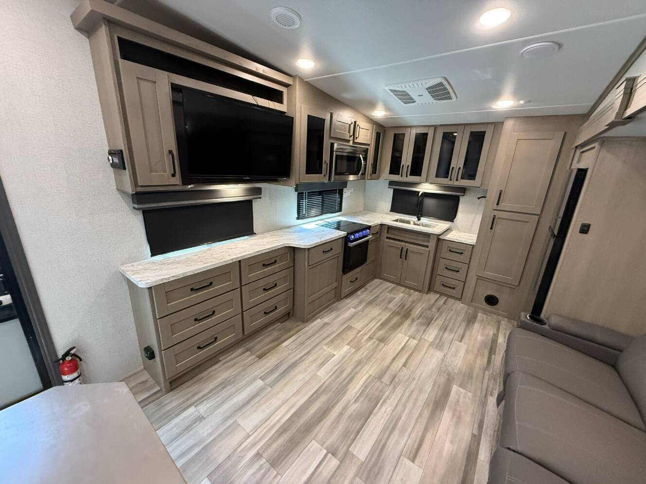 A photo of this 2023 Grand Design REFLECTION 150 SERIES 270BN