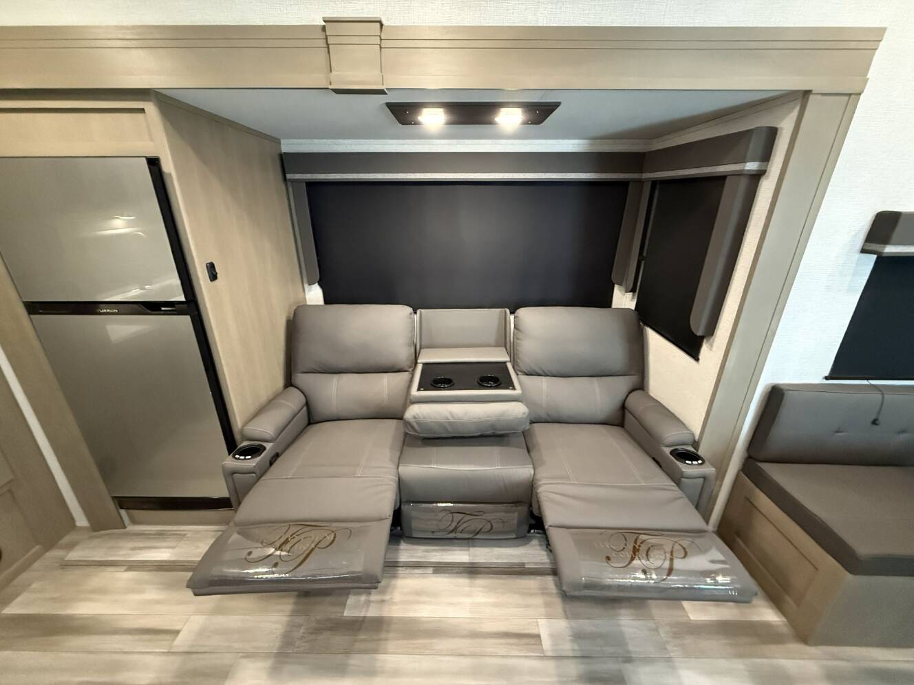 A photo of this 2023 Grand Design REFLECTION 150 SERIES 270BN