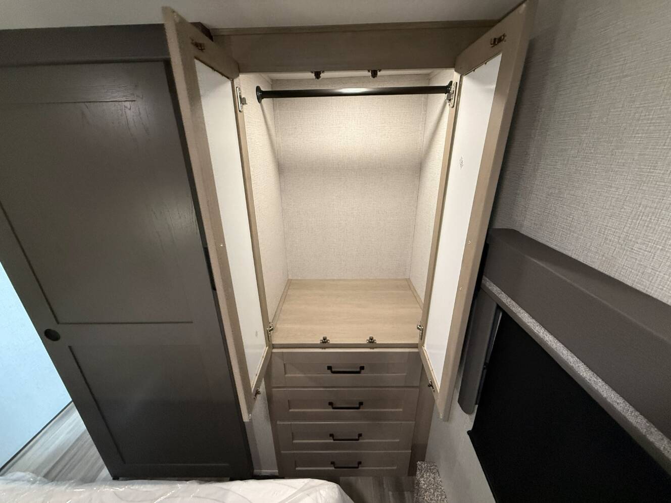 A photo of this 2023 Grand Design REFLECTION 150 SERIES 270BN
