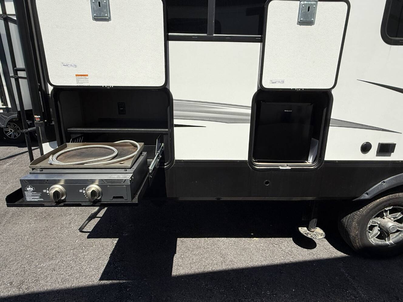 A photo of this 2023 Grand Design REFLECTION 150 SERIES 270BN