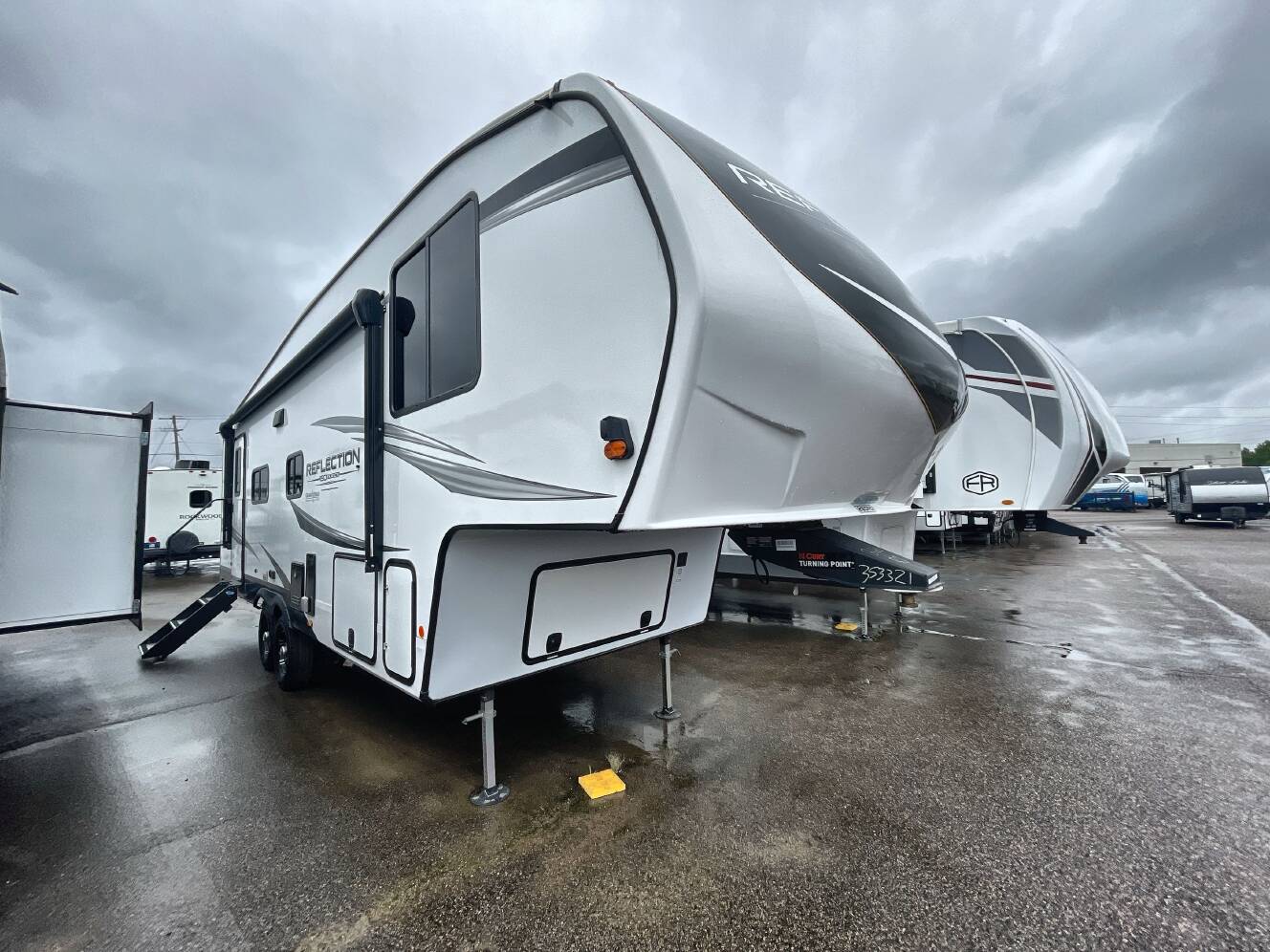 A photo of this 2025 Grand Design REFLECTION 150 SERIES 260RD