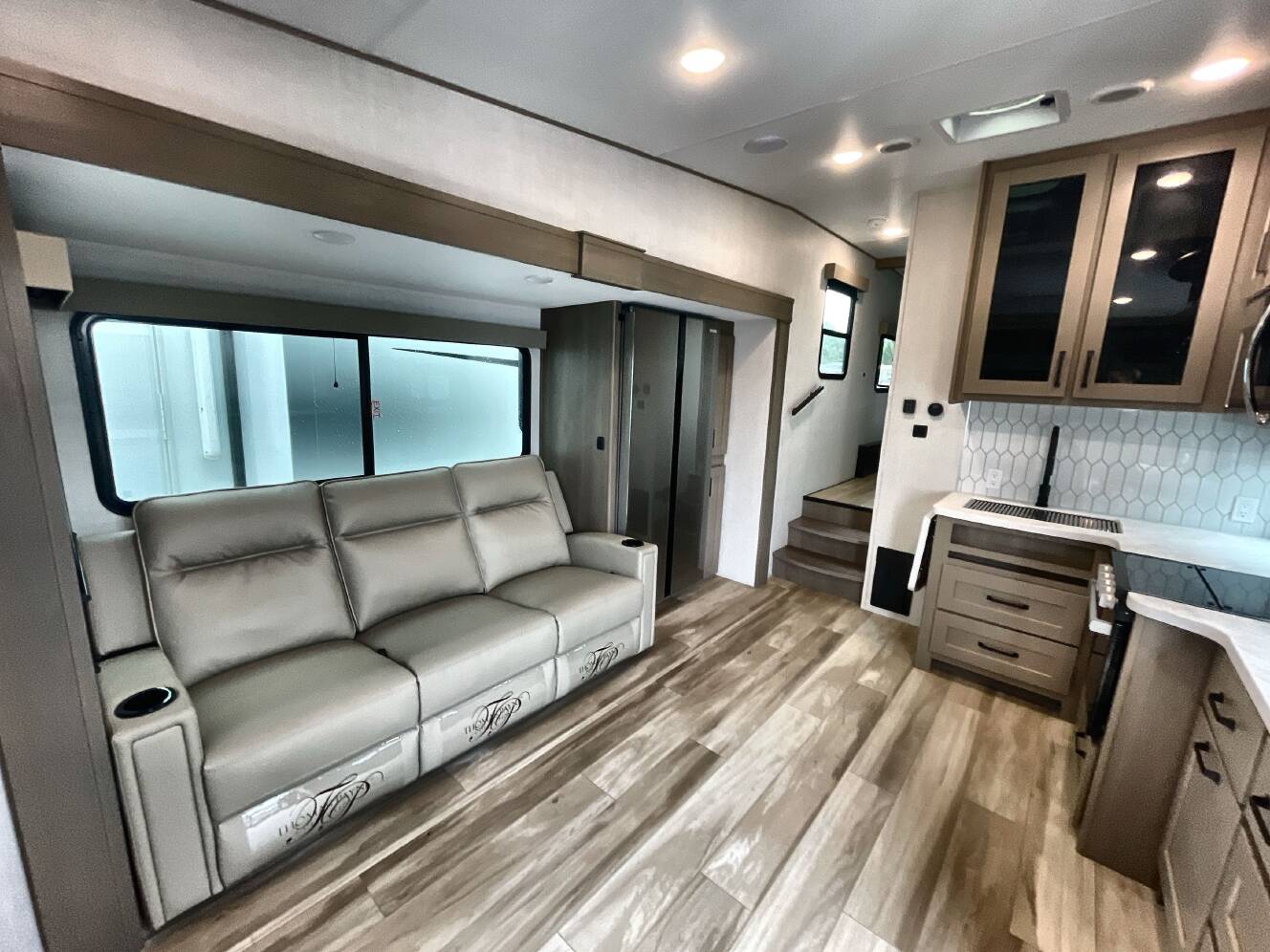 A photo of this 2025 Grand Design REFLECTION 150 SERIES 260RD