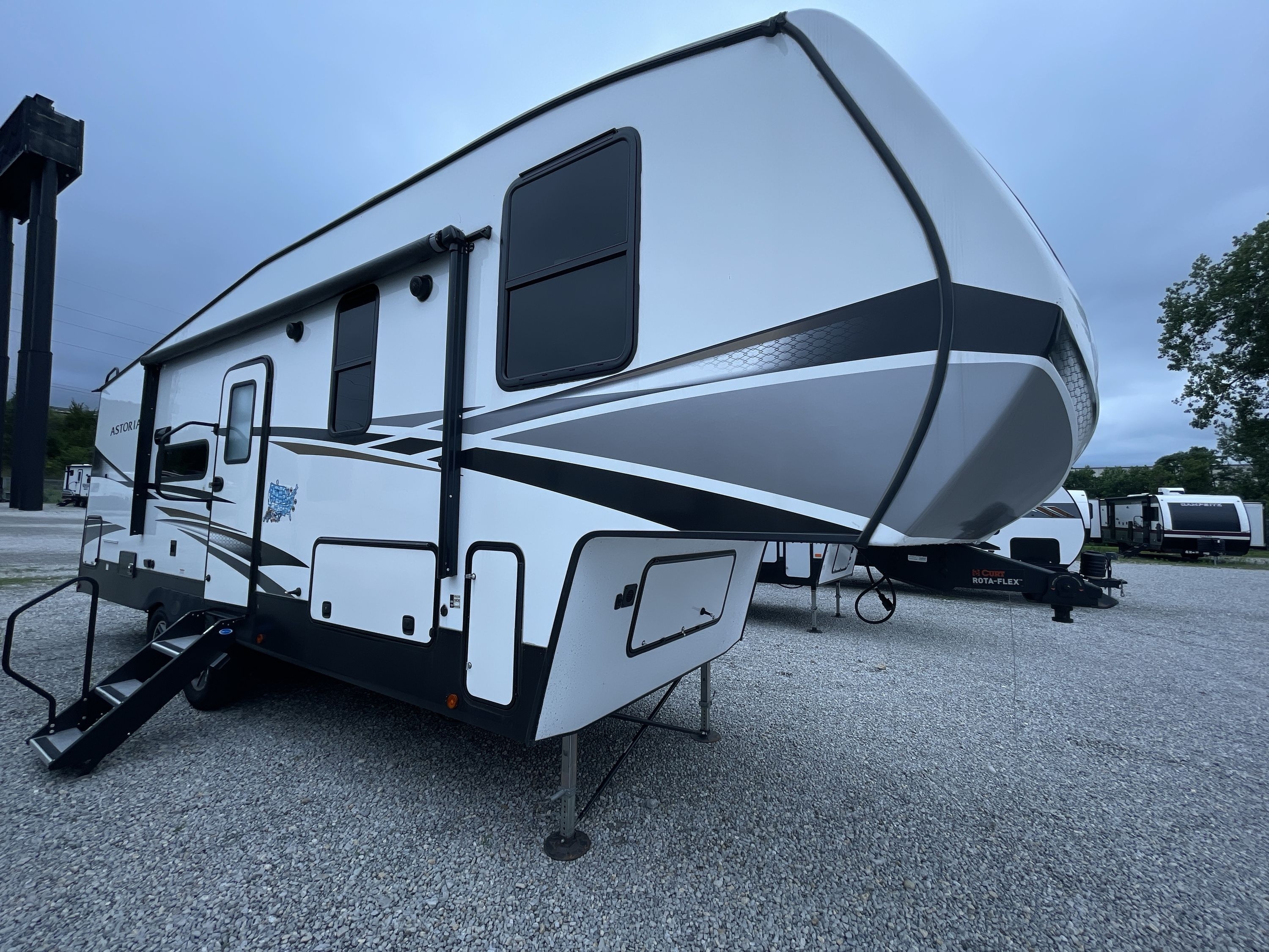 2023 Dutchmen ASTORIA 2503REF in piqua OH