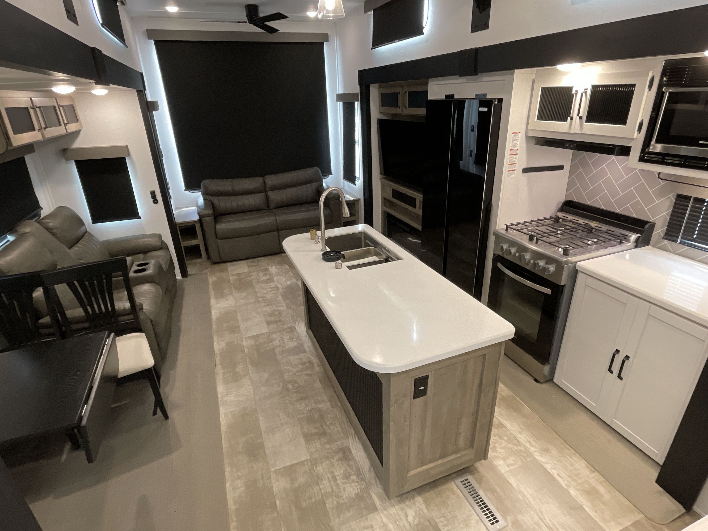 2025 Forest River PUMA 401RLFT in apollo PA