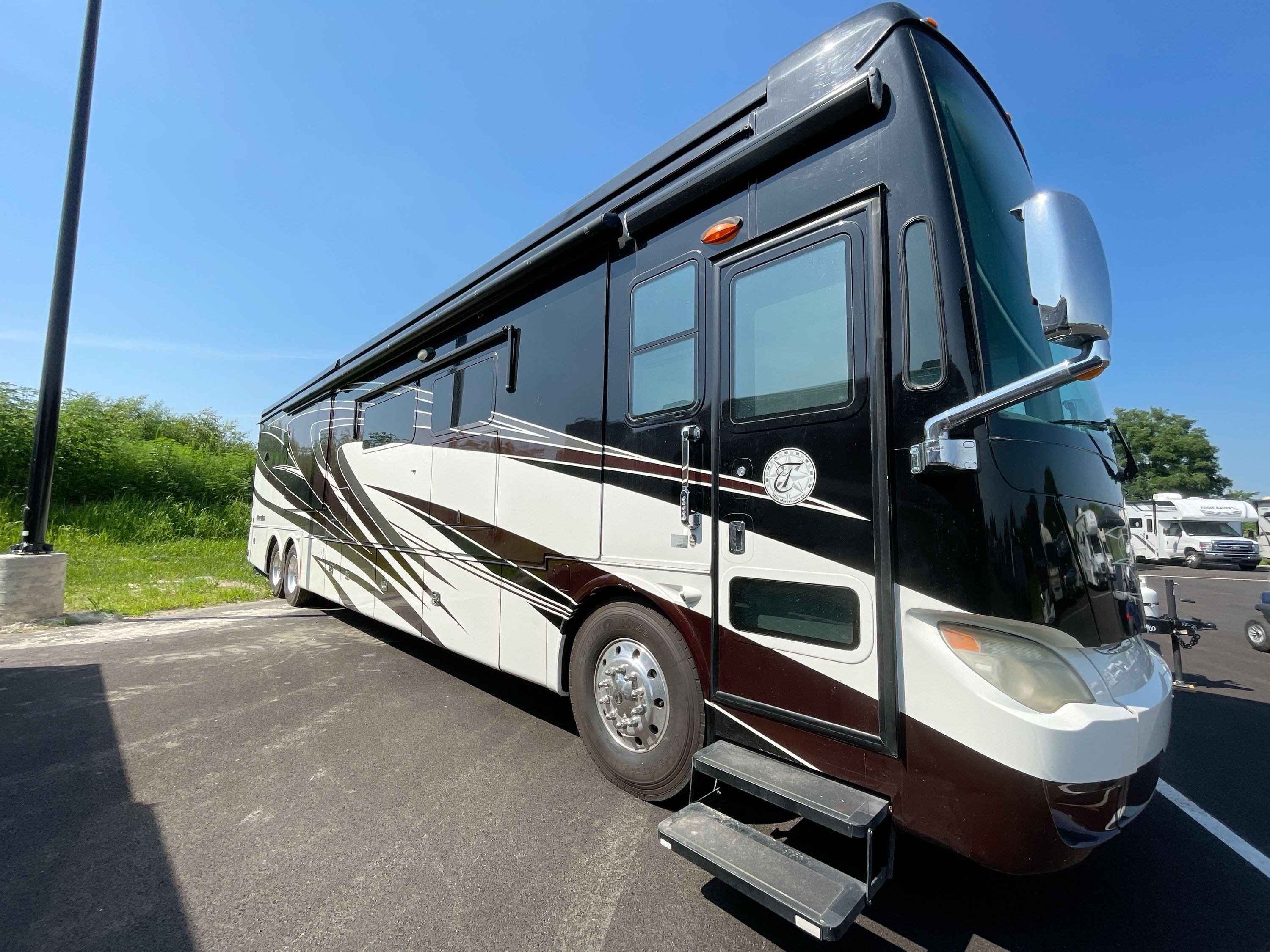 2014 Tiffin ALLEGRO BUS 45LP RV
