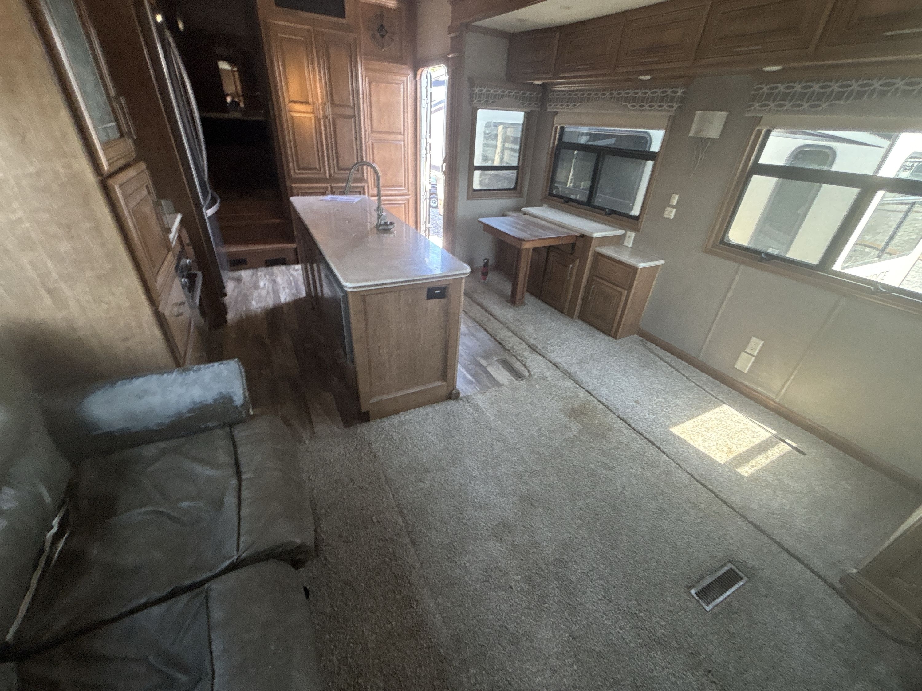 2019 DRV LUXURY SUITES MOBILE SUITES MANHATTAN in sherman TX
