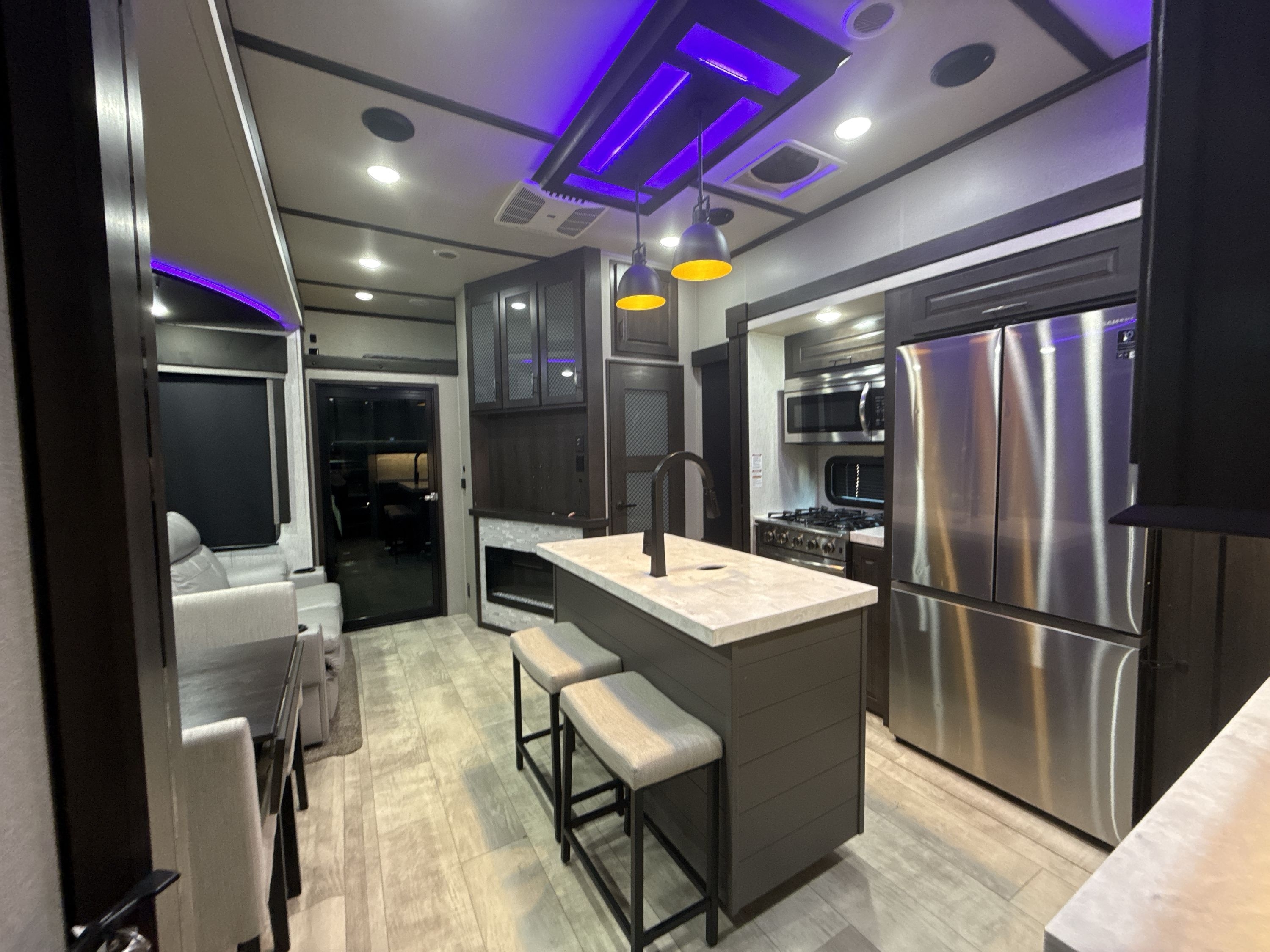 2022 Grand Design MOMENTUM 397TH in anniston AL