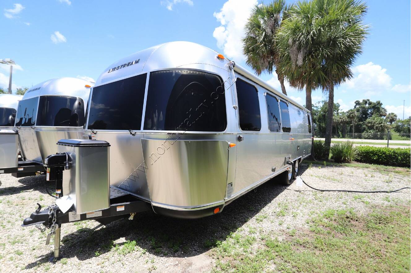 A photo of this 2027 Airstream Classic 30RB