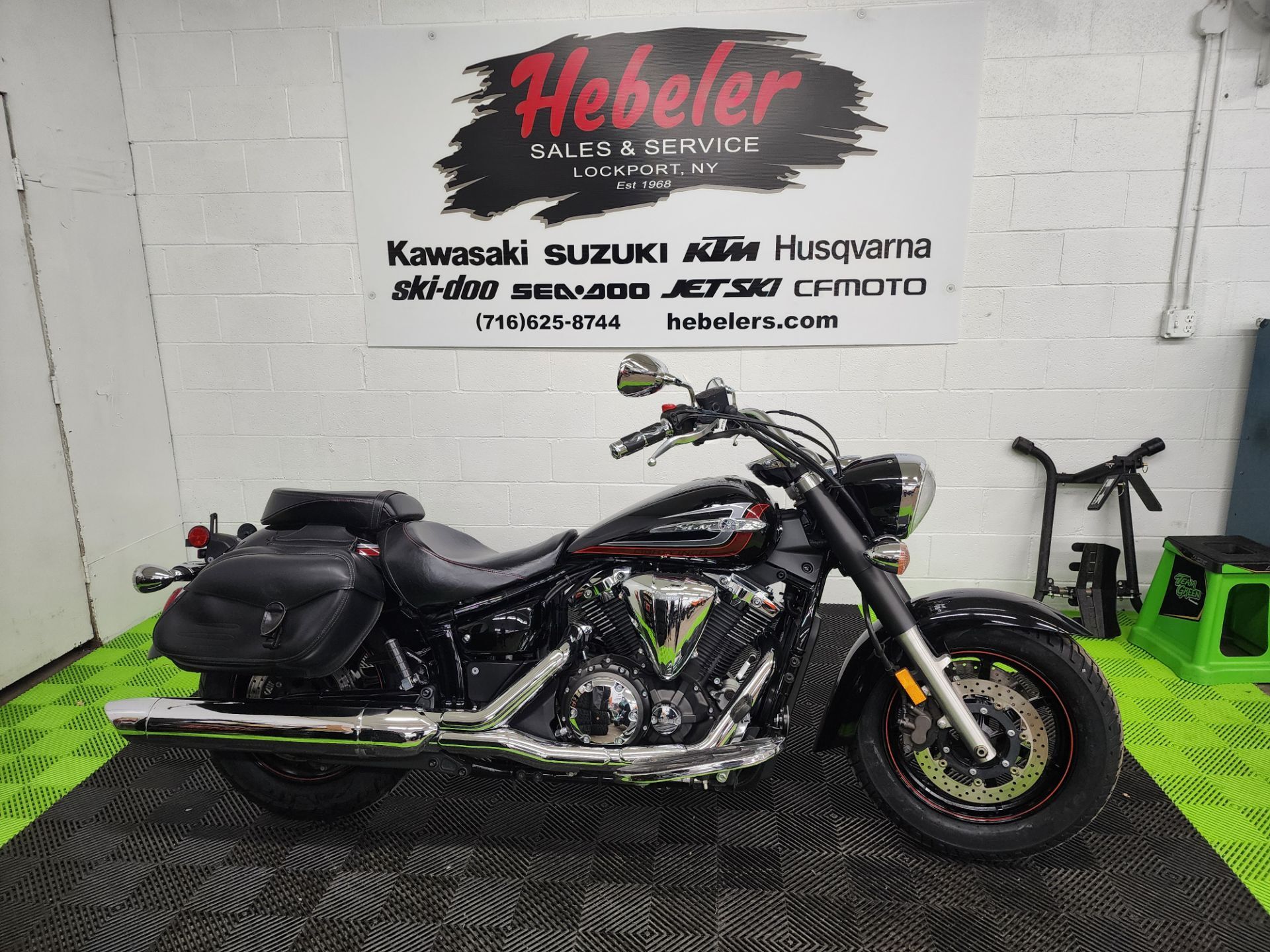 2013 Yamaha V Star 1300 BASE in Lockport, NY