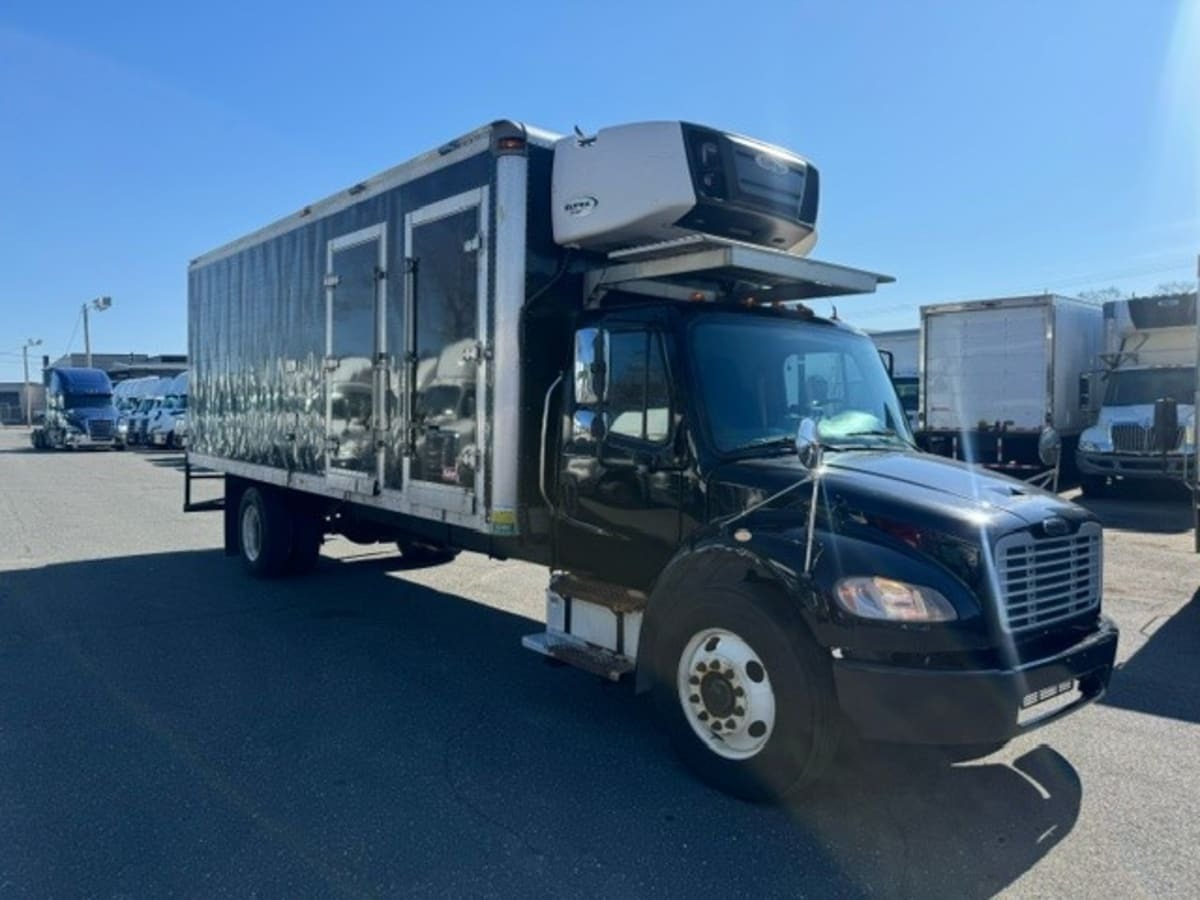 2019 FREIGHTLINER BUSINESS CLASS M2 106 in Springfield, MA