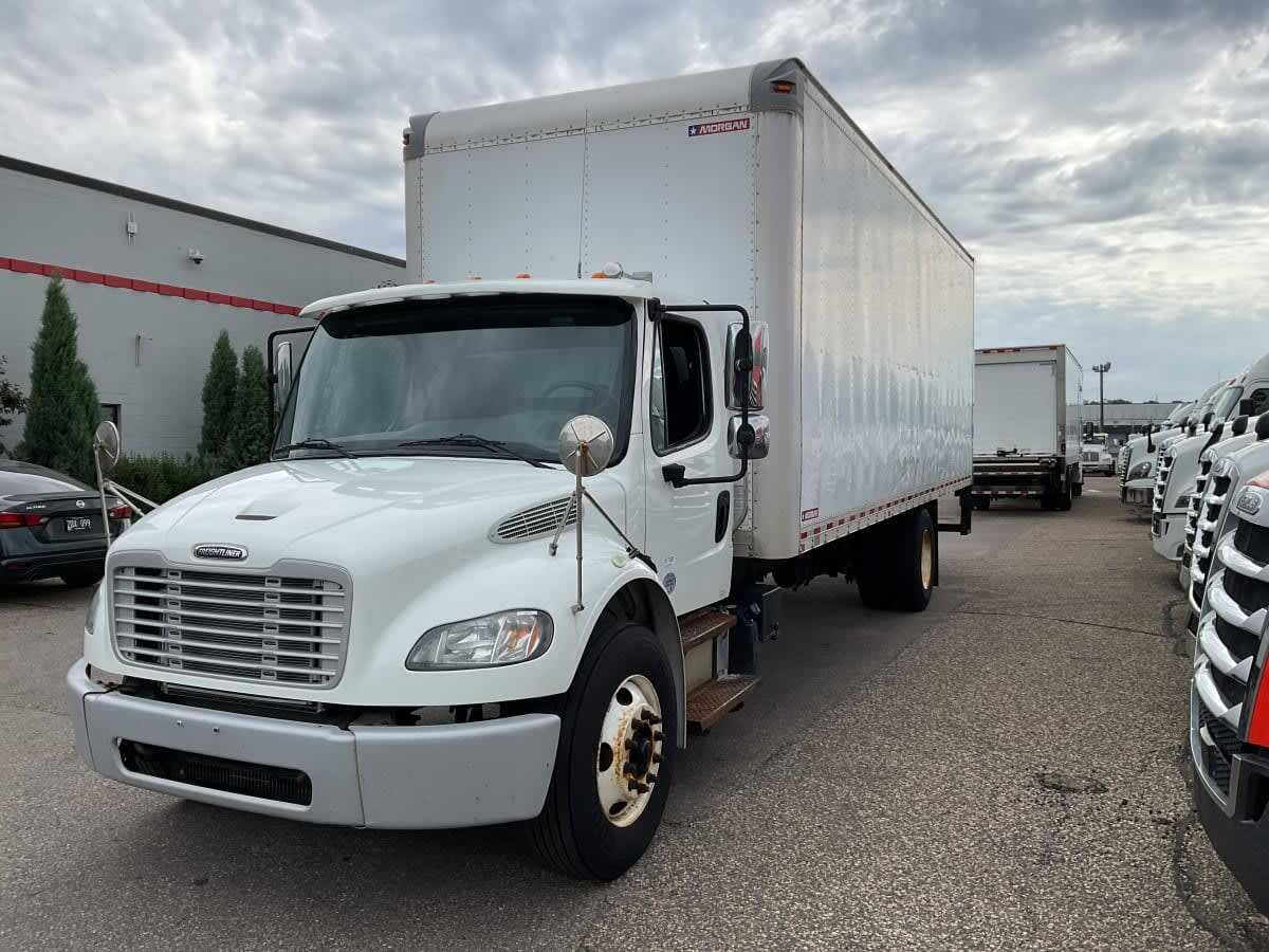 2018 FREIGHTLINER BUSINESS CLASS M2 106 in Minneapolis, MN