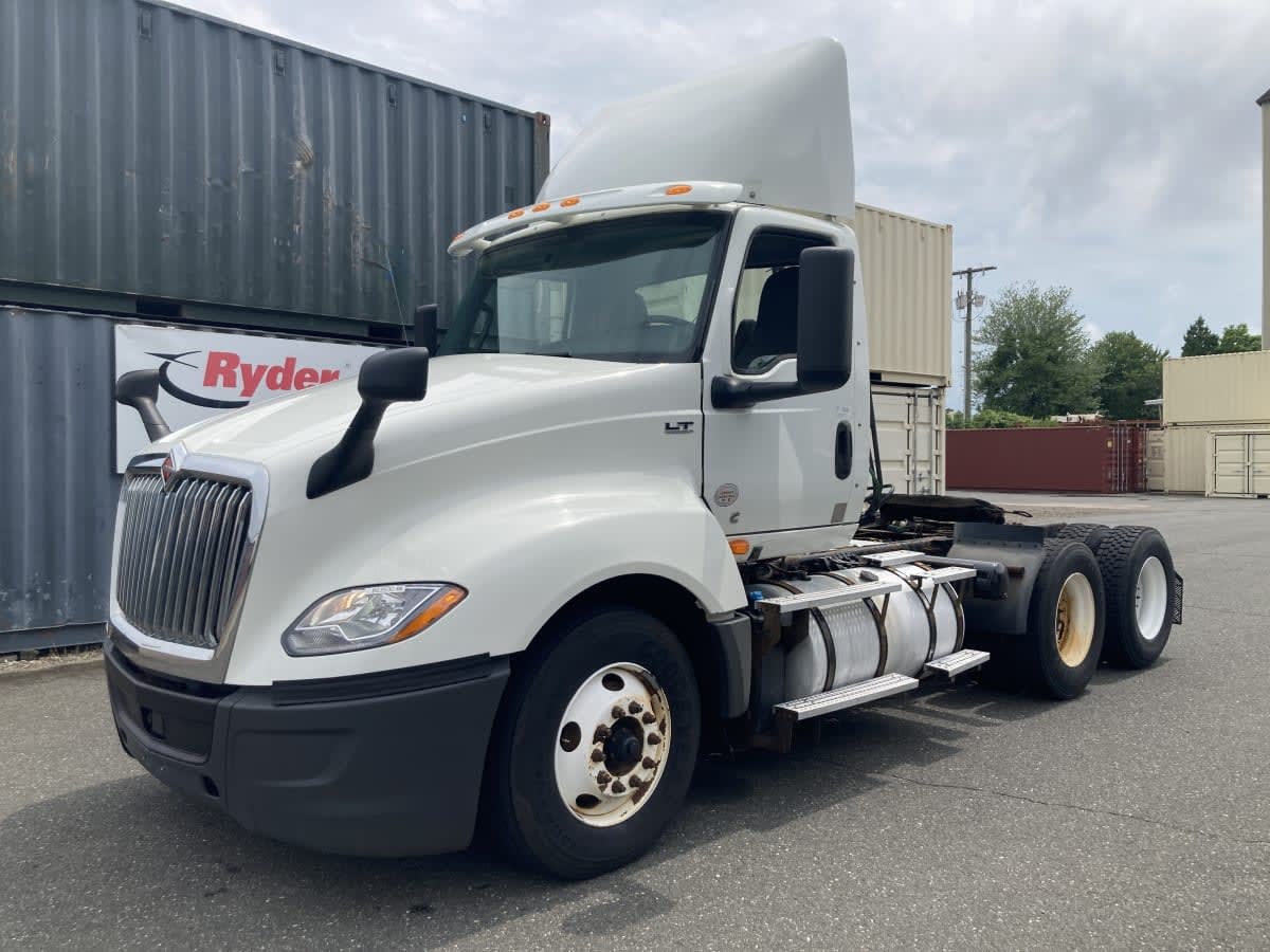 2019 INTERNATIONAL LT625 DAYCAB T/A in Springfield, MA