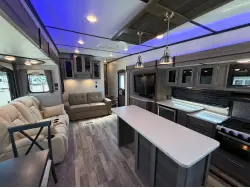 2020 CrossRoads Volante 326RK