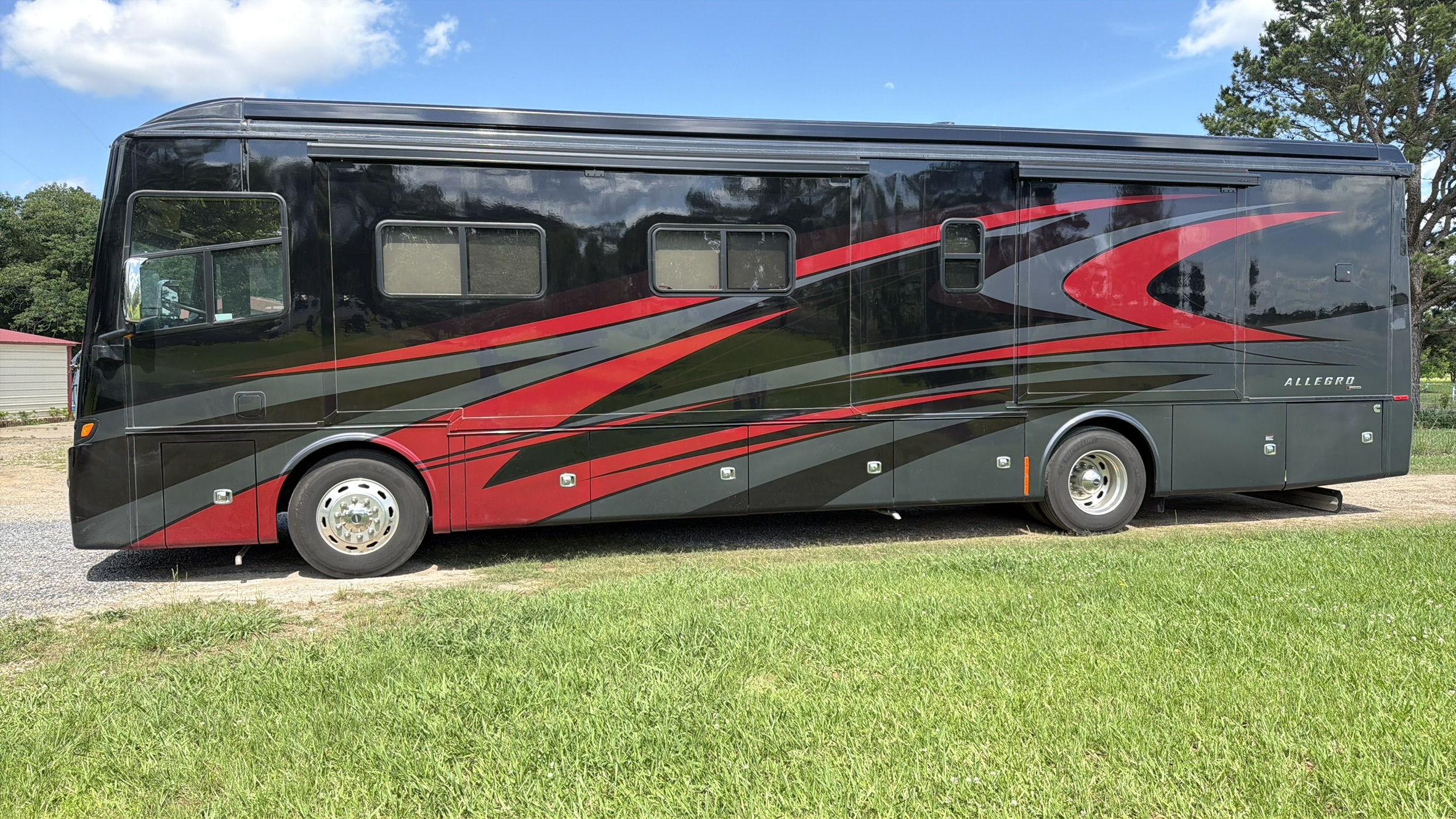 2022 Tiffin Motorhomes ALLEGRO RED 38 KA RV