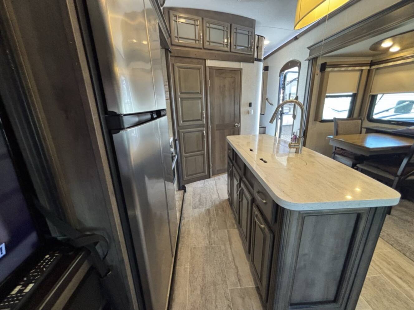 A photo of this 2018 Keystone MONTANA 3950BR