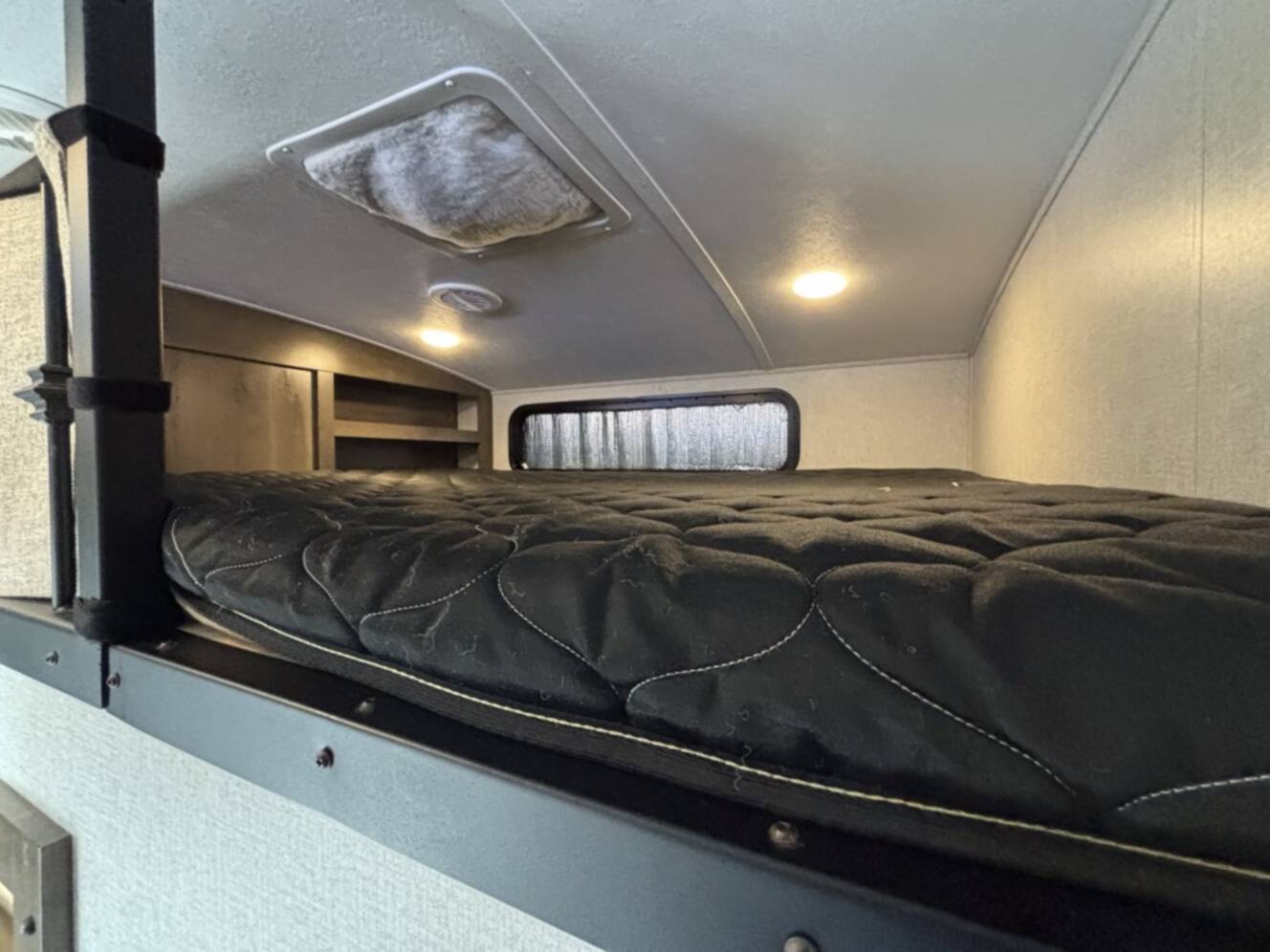 A photo of this 2018 Keystone MONTANA 3950BR