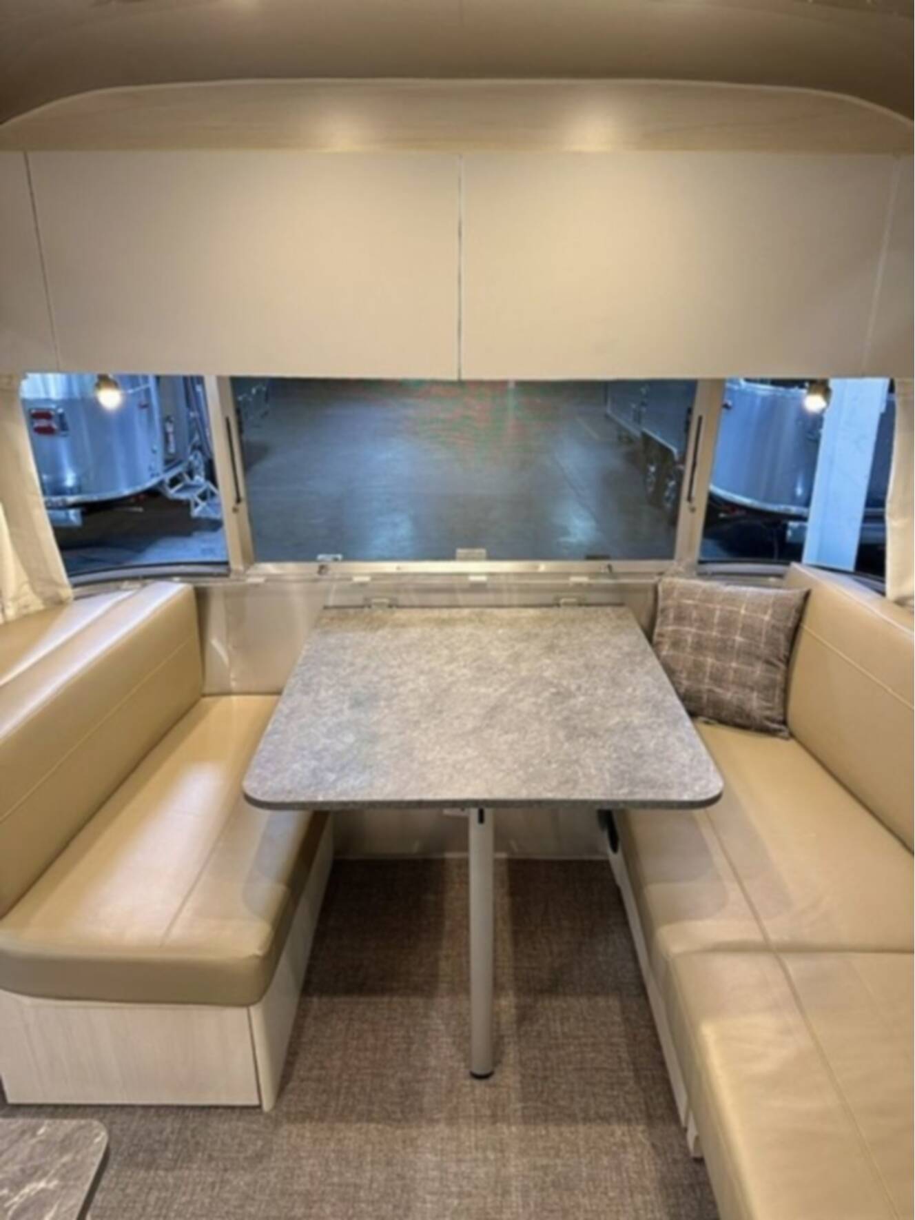 A photo of this 2023 Airstream Flying Cloud 25 Front Bed Queen
