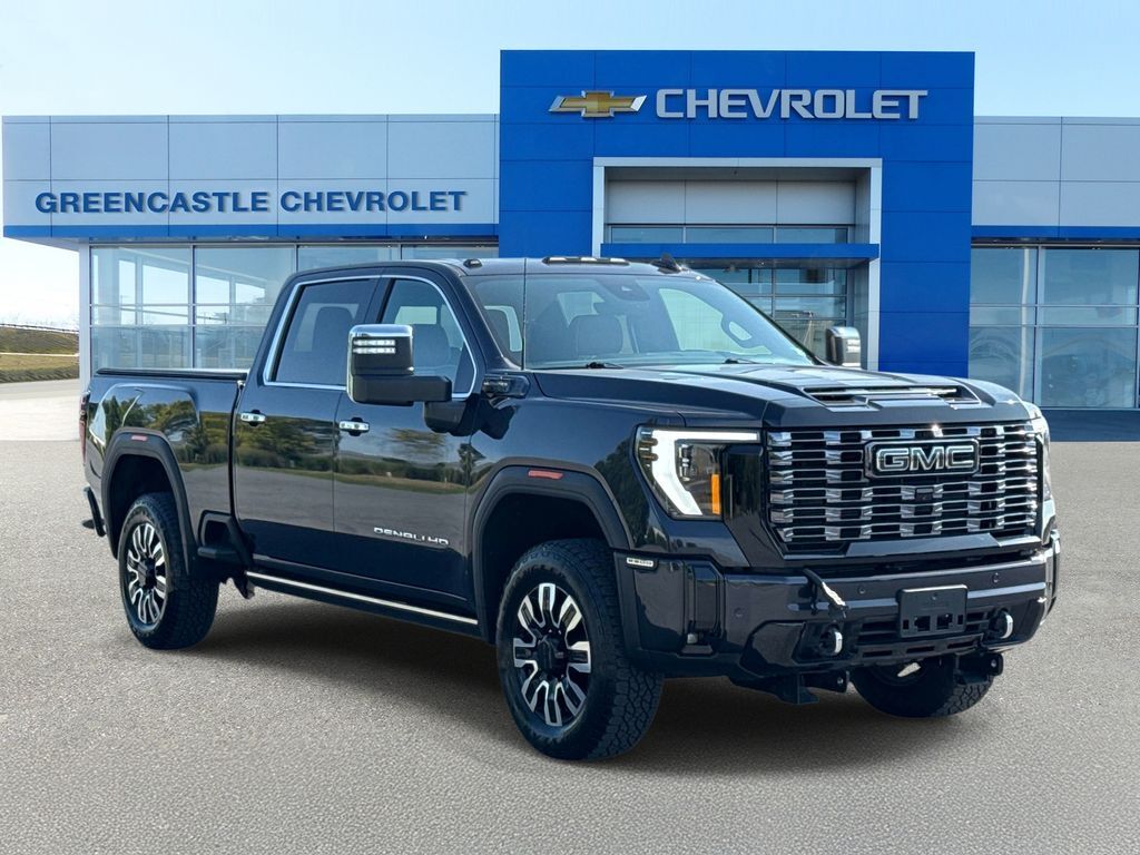 2025 GMC SIERRA in Greencastle, PA
