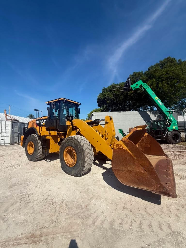 2018 CATERPILLAR 950M in Fort Lauderdale, FL