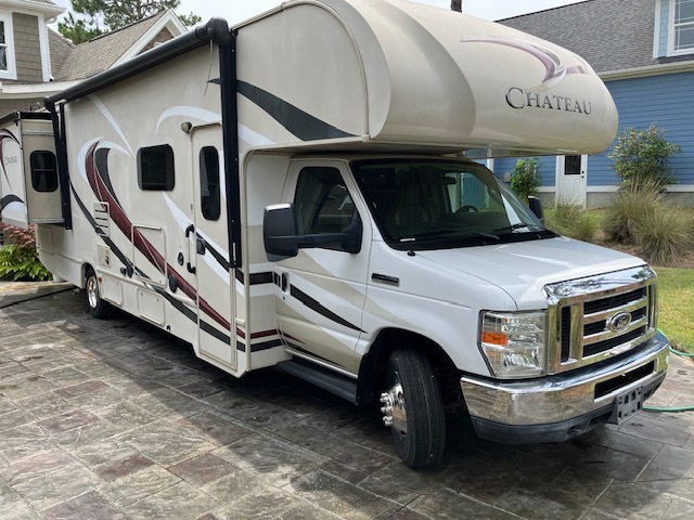 2015 Thor Motor Coach CHATEAU 31L RV