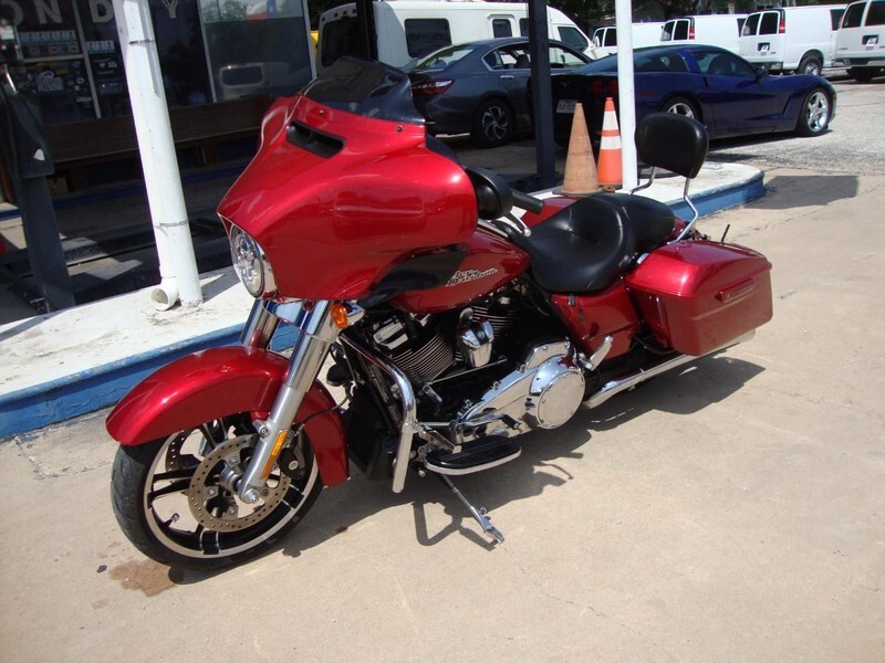 2018 Harley-Davidson STREET GLIDE in Austin, TX