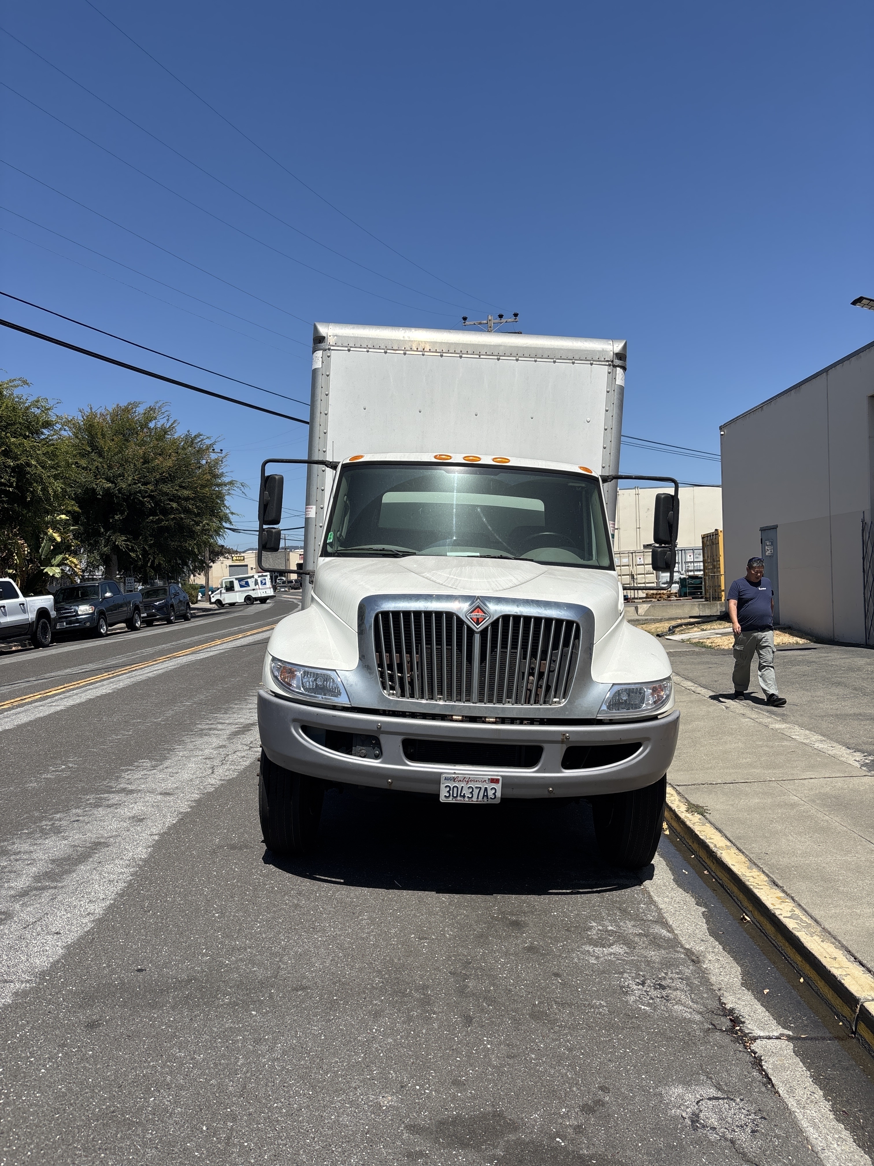 2016 INTERNATIONAL 4300 SBA in San Leandro, CA