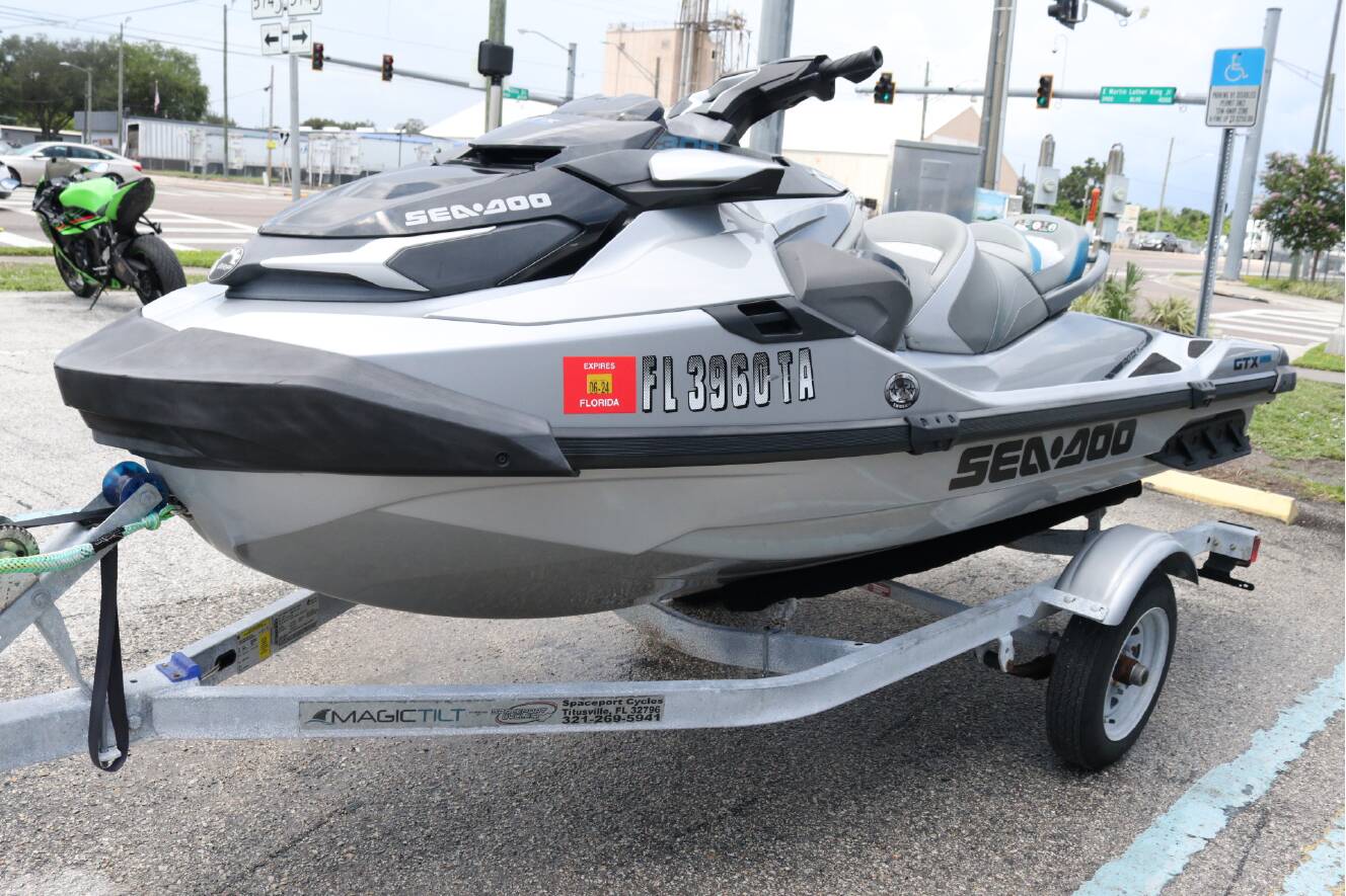 A photo of this 2021 Sea-Doo GTX 300 Limited