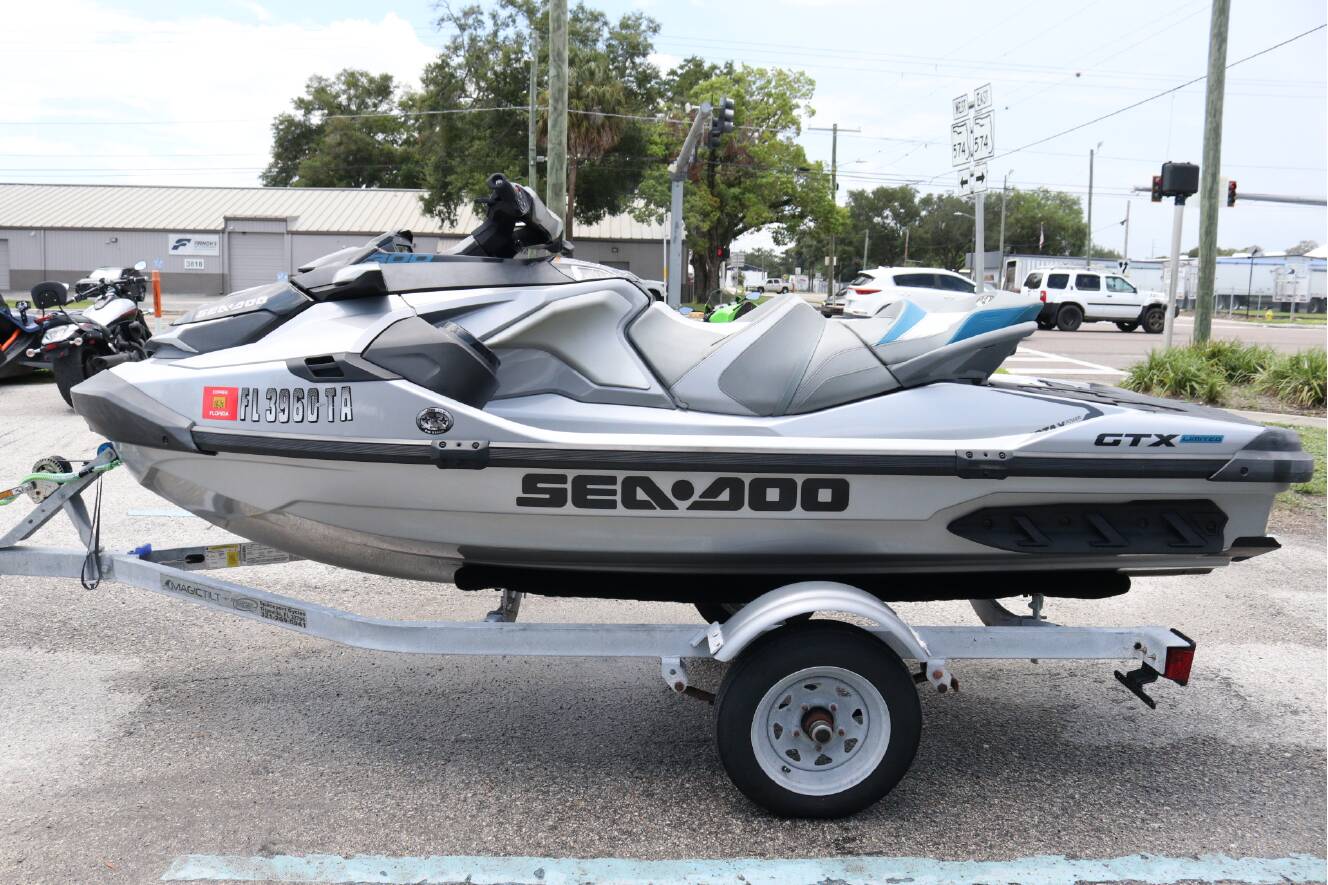 A photo of this 2021 Sea-Doo GTX 300 Limited