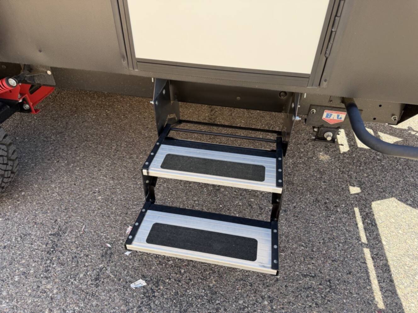 A photo of this 2023 Winnebago HIKE 100 H1316SB