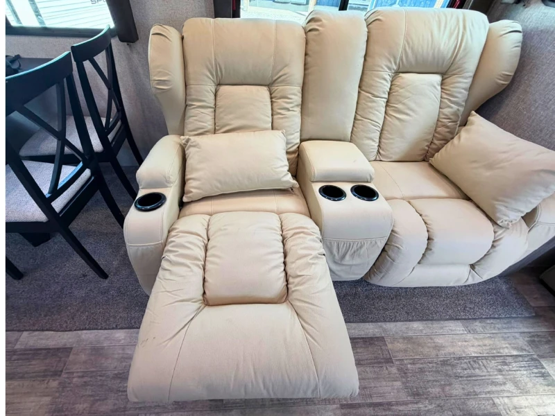 2020 CrossRoads Volante 326RK