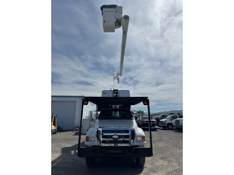 2013 FORD F750