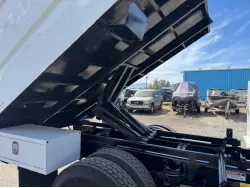2013 FORD F750