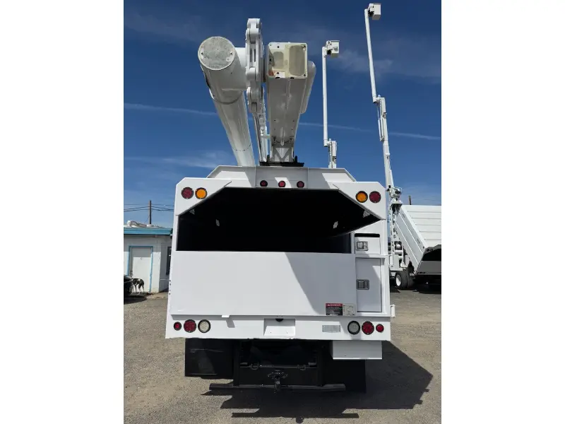 2013 FORD F750