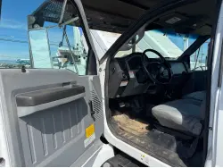 2013 FORD F750