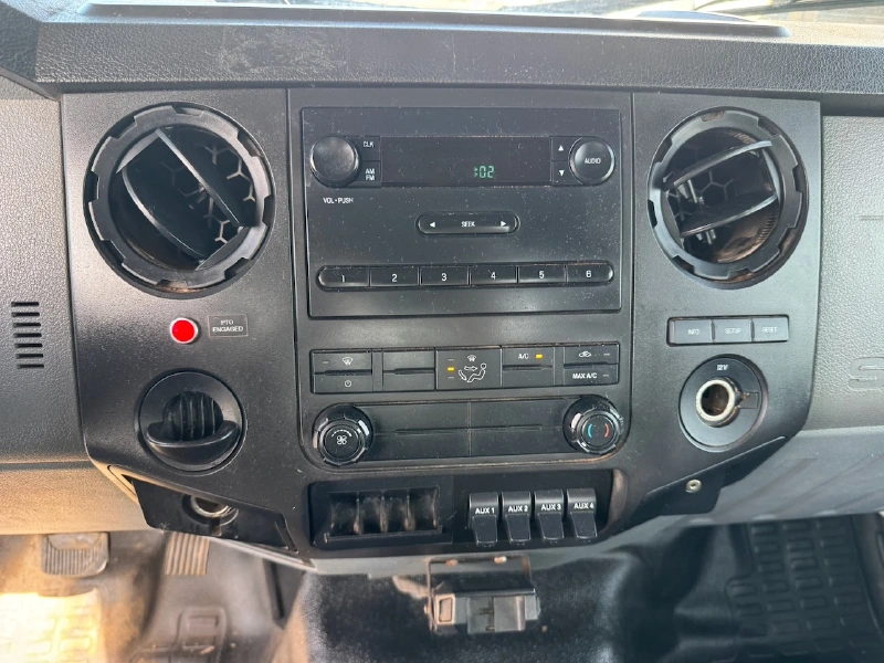 2013 FORD F750