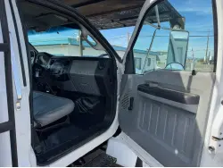 2013 FORD F750
