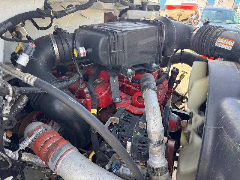 2013 FORD F750