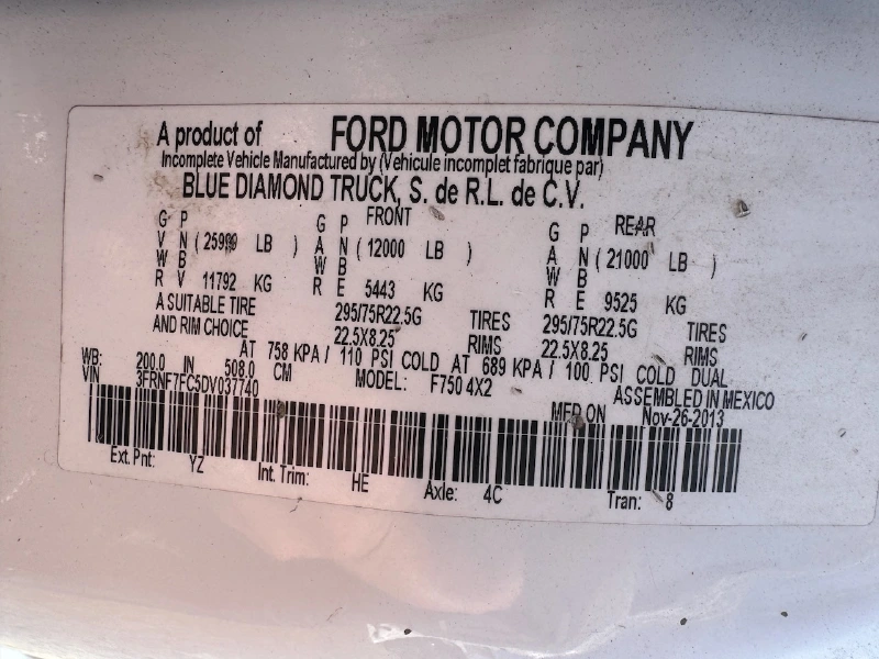 2013 FORD F750