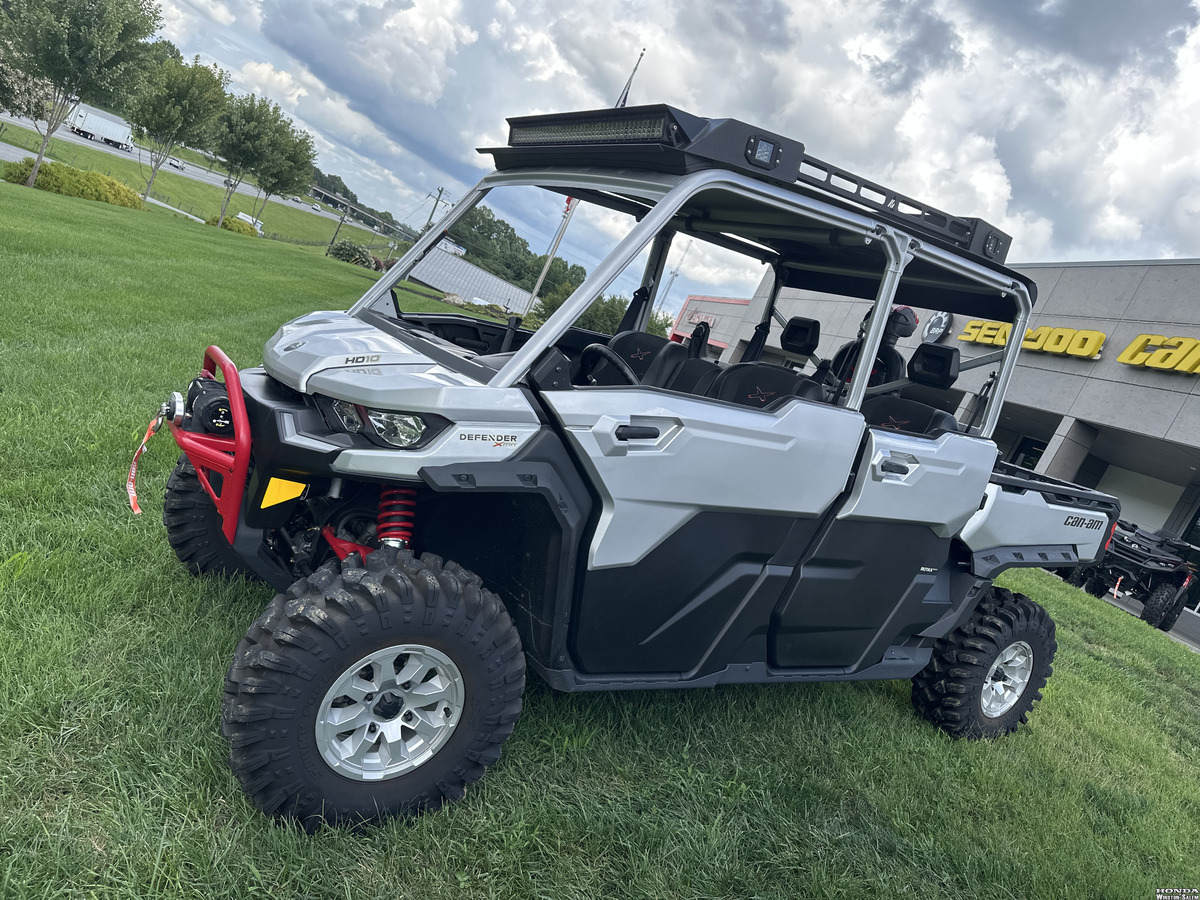 2024 Can-Am Defender MAX X mr with Half-Doors HD10 in winston-salem NC